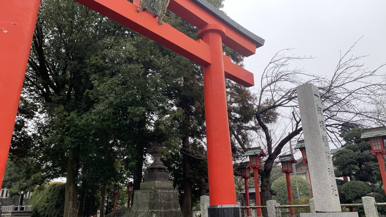 一瓶塚稲荷神社の鳥居