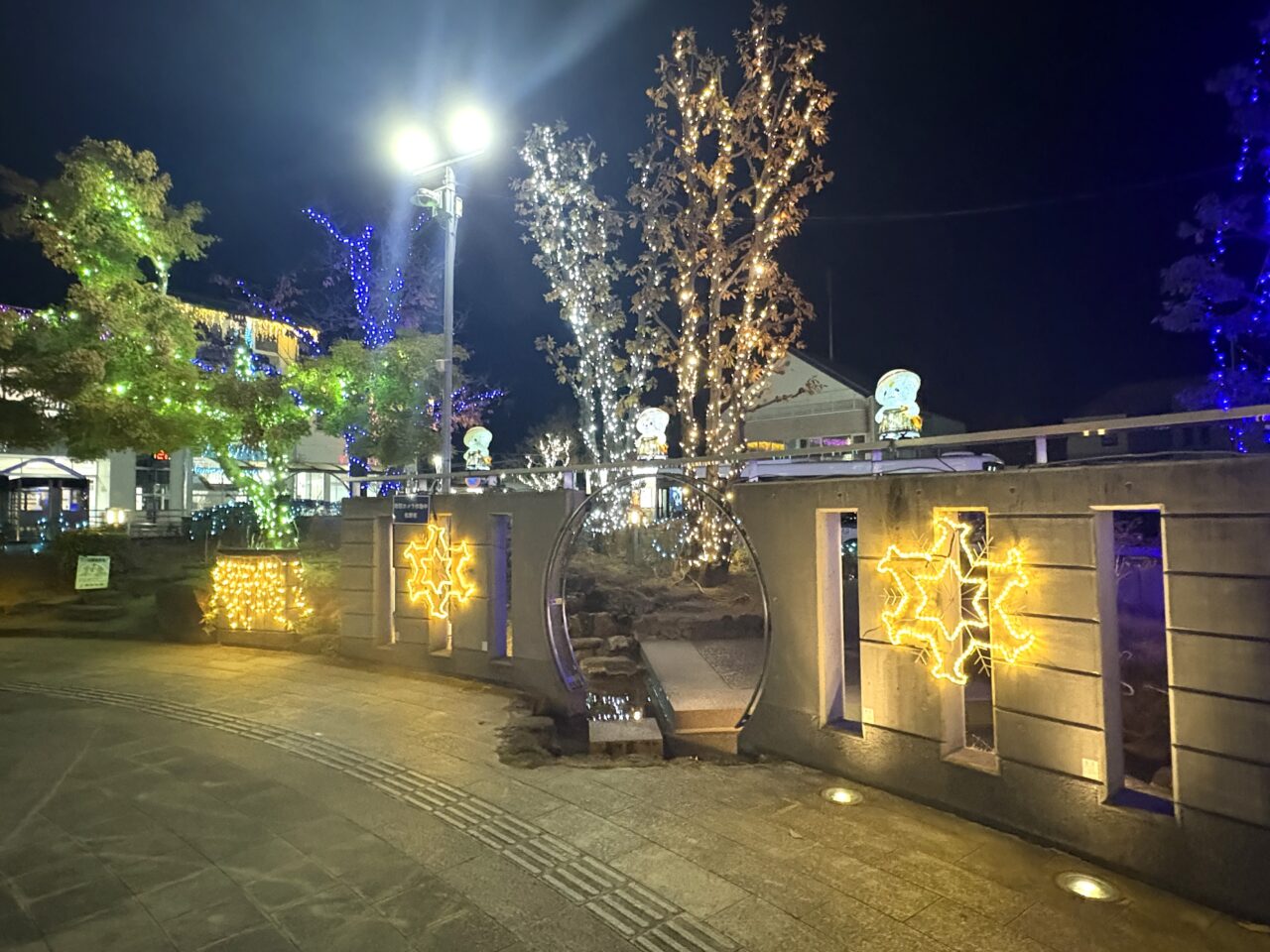 2025年11月25日佐野市の駅前